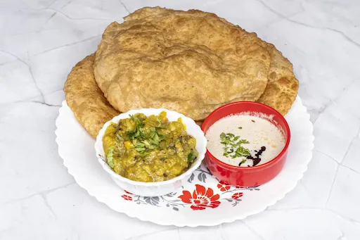 3 Poori With Sagu