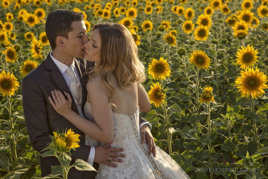 Fotógrafo de casamento Dora Vonikaki (vonikaki). Foto de 30 de julho 2015