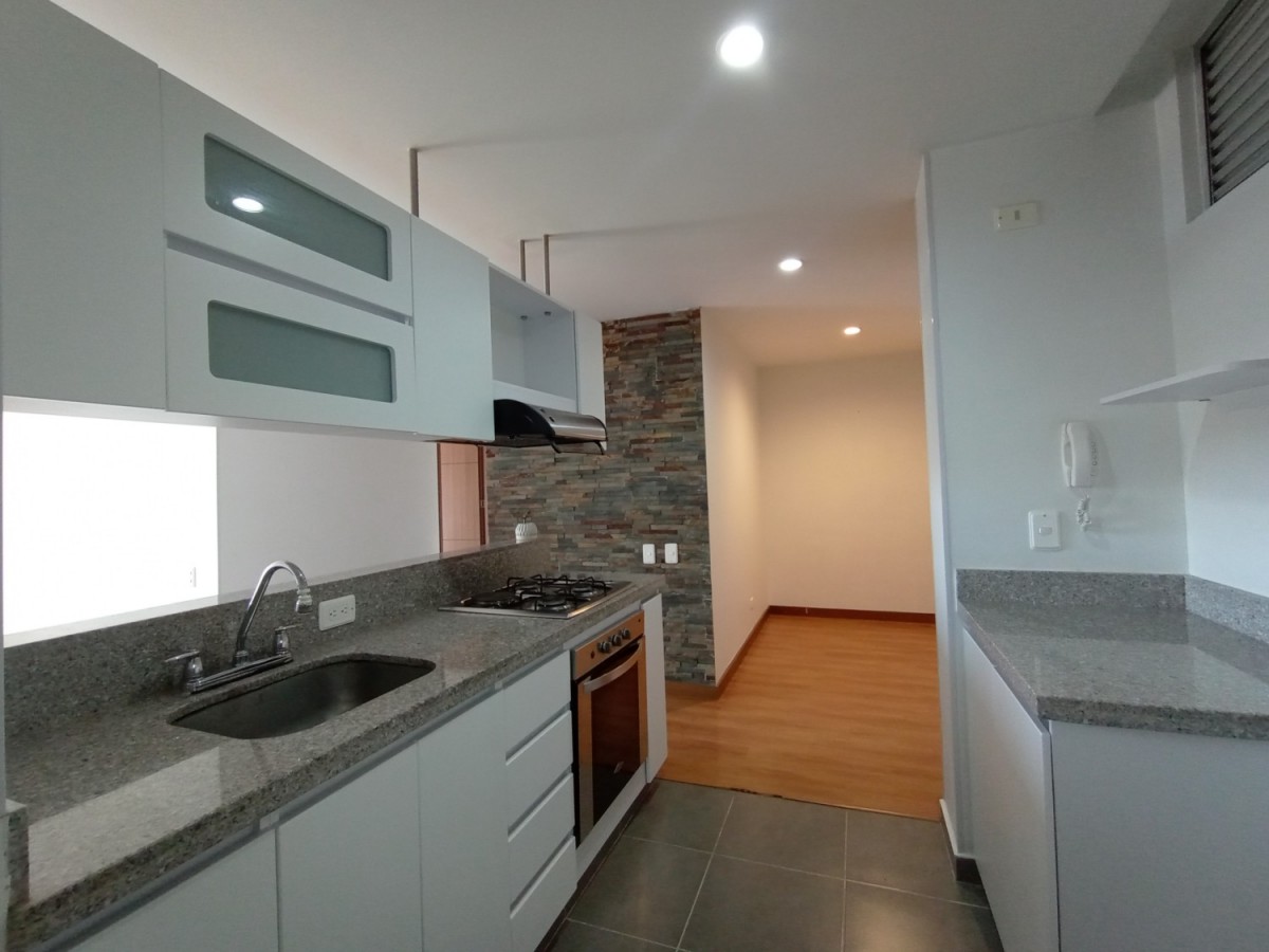 Apartamento En Arriendo - Cedritos, Bogota