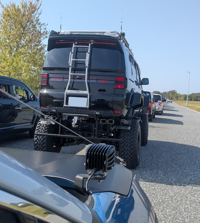RAV4のDDR山口・グレイッシュブルー・ラプターライナー・Weed・ロトパックスに関するカスタム事例の投稿画像3枚目