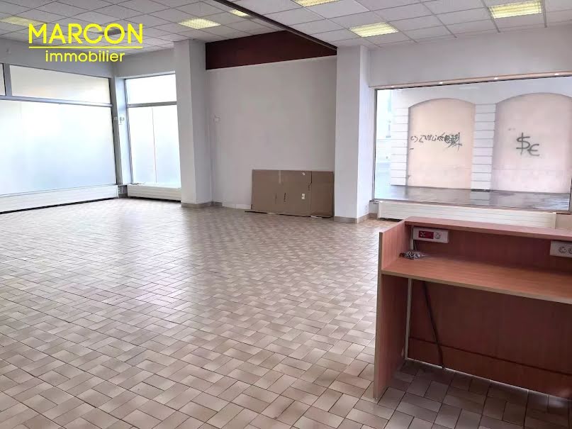 Location  locaux professionnels 1 pièce 167.54 m² à Gueret (23000), 1 300 €