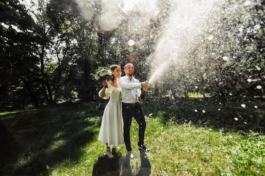 Wedding photographer Evgeniy Bolshakov (proview150). Photo of 20 July 2023