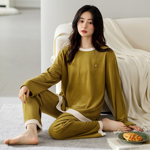 Title 9, Thin Velvet Round Neck Pullovers Home Wear Suit
