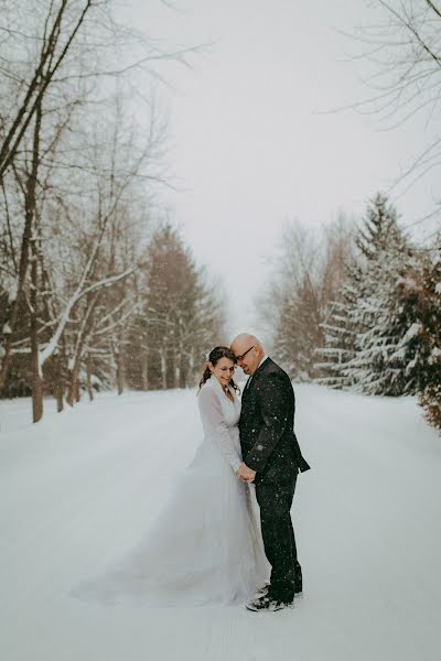 Fotografo di matrimoni Adele Lowther (adelelowther). Foto del 8 maggio 2019