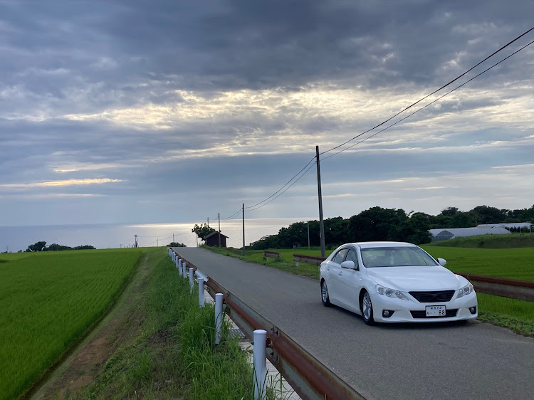 マークXのドライブ・低いようで低くない丁度良い高さ・フォレスター・コラボしたいなぁに関するカスタム事例の投稿画像9枚目