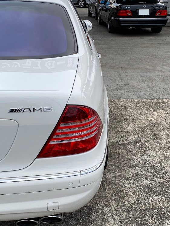 Sクラスのw220・w210・limited edition・AMG・Mercedes-AMGに関するカスタム事例の投稿画像1枚目