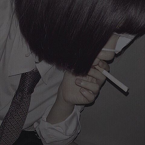 し　む　。