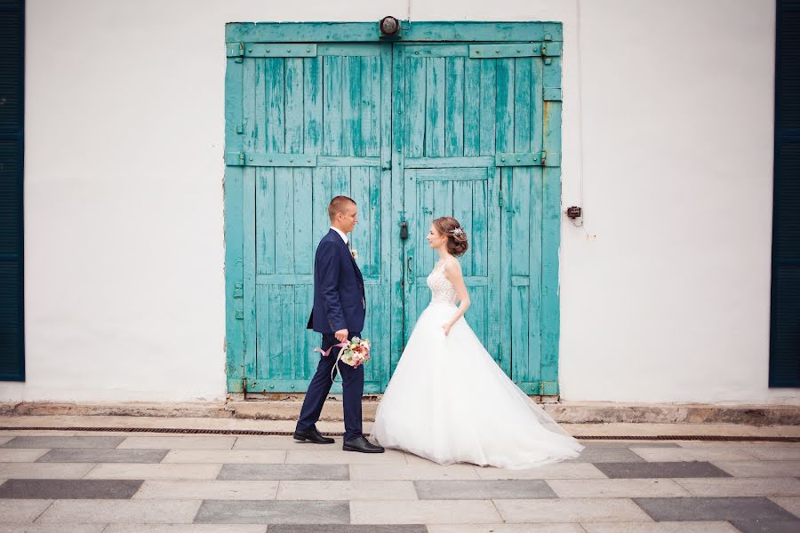 Fotógrafo de casamento Natasha Rezcova (natareztcova). Foto de 15 de junho 2017