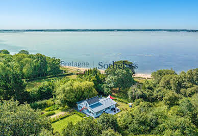 Maison en bord de mer avec jardin 1