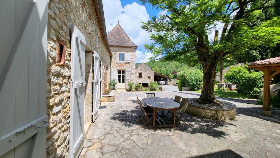 Vente maison 9 pièces 210 m² à Cahors (46000), 394 000 €