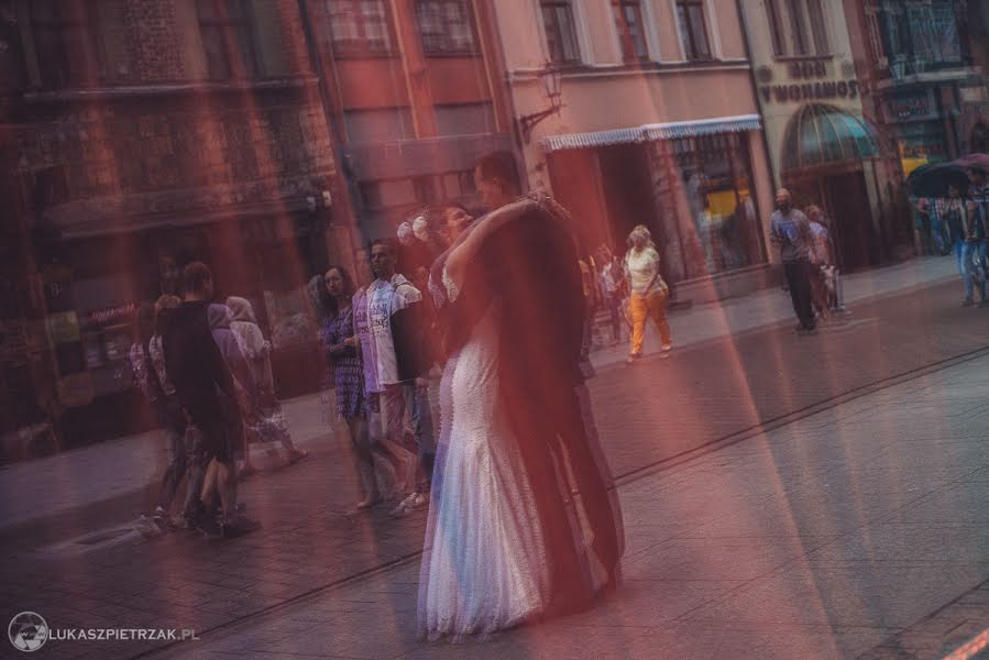 Wedding photographer Łukasz Pietrzak (lukaszpietrzak). Photo of 29 July 2015