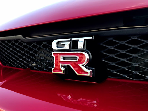 GTR33フロントエンブレム