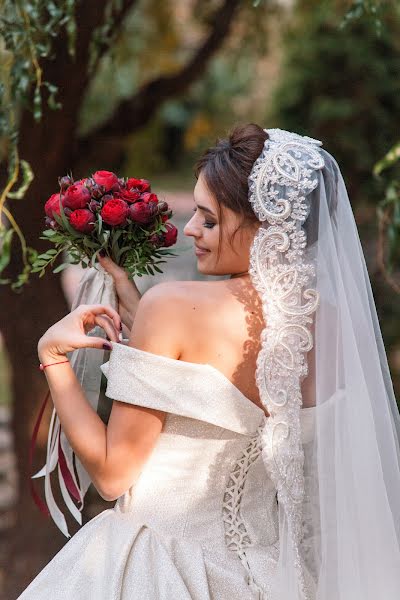 Fotografo di matrimoni Alla Odnoyko (allaodnoiko). Foto del 2 febbraio 2019