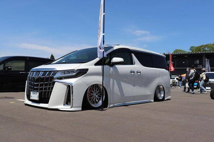 Motoki.5さんが投稿した春SAM・2023.05.03・RK5・ALPHARD30後期・仙台新港に関するカスタム事例の投稿画像16枚目