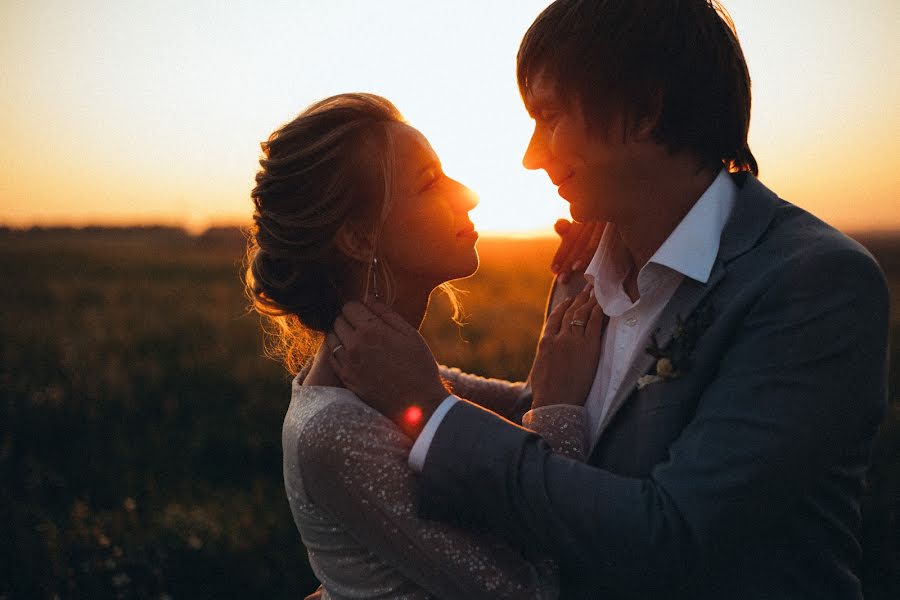 Fotógrafo de casamento Yuliya Elkina (juliaelkina). Foto de 2 de setembro 2018