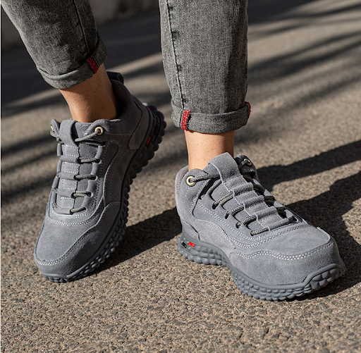 Title 8, Flick Work Shoes
