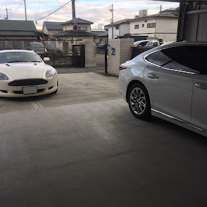 DB9 クーペ