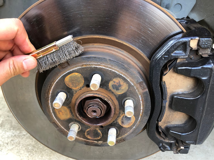 レガシィツーリングワゴンのDIY・赤錆変換防錆剤・赤錆転換防錆剤・タイヤローテーションに関するカスタム事例の投稿画像3枚目