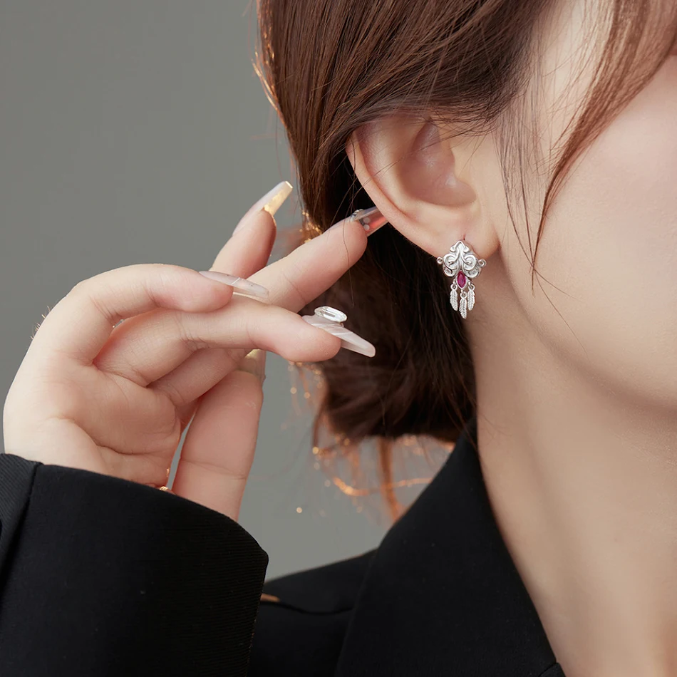 925 Sterling Silver Temperamental Ear Studs. Everyday elegance and style. High-quality earrings for a sophisticated and 