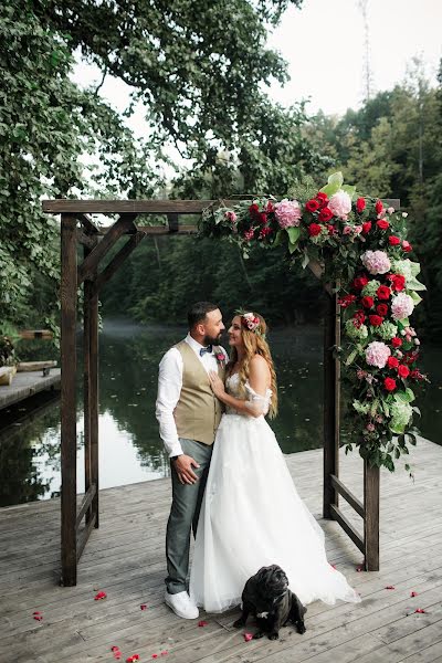 Fotógrafo de casamento Otabek Nabiev (nabievotabek). Foto de 27 de fevereiro 2021