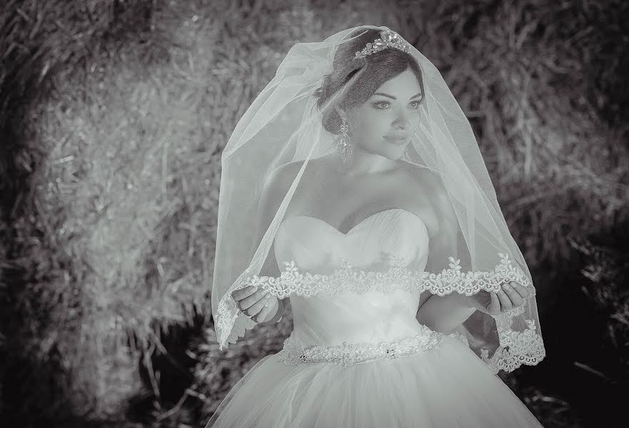 Wedding photographer Valentina Yudina (well99). Photo of 15 July 2015