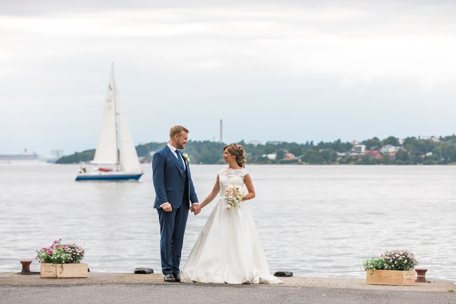 Wedding photographer Anette Bruzan (bruzan). Photo of 13 August 2017