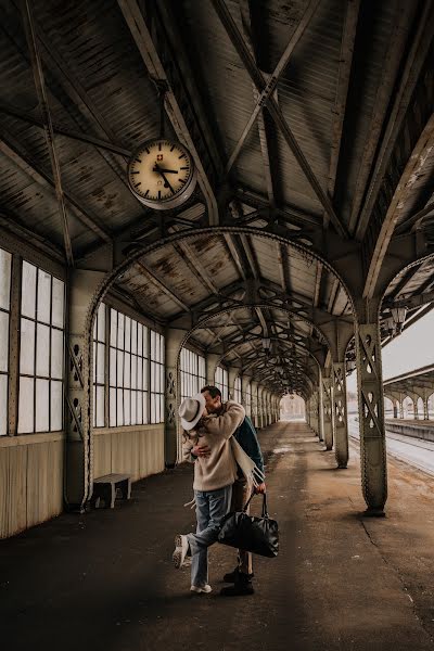 Svadobný fotograf Olga Kozlova (romantic-studio). Fotografia publikovaná 12. marca 2022