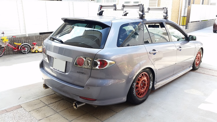 アテンザのキリッ顔・愛車は家族・ピックアップに乗っかる・型遅れって言うなwに関するカスタム事例の投稿画像5枚目