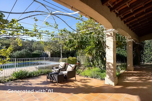 Villa avec piscine et terrasse 4