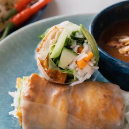 Gỏi Cuốn Đậu Phụ Chiên Ướp Xả / Tofu Salad Rolls