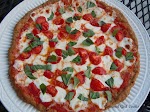 Low Carb Pizza (for one) was pinched from <a href="http://gourmetgirlcooks.blogspot.com/search/label/Caprese%20Pizza%20%28Low%20Carb%29" target="_blank">gourmetgirlcooks.blogspot.com.</a>