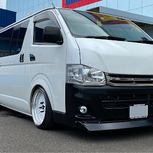 ハイエースバン TRH200V