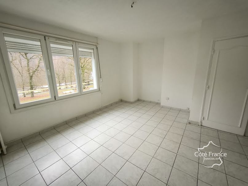 Vente appartement 3 pièces 57 m² à Revin (08500), 29 000 €