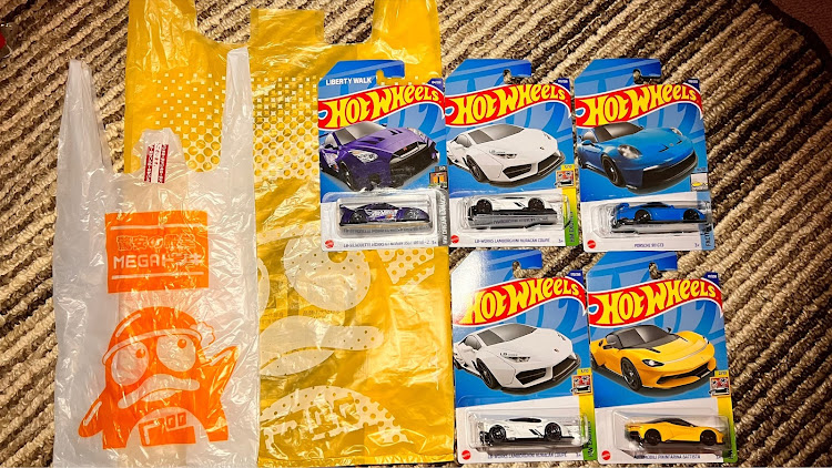bBのマフラー出口を見てみたい・1928年式フォード・日本GP 鈴鹿 RedBull、MAX🏆✨・ホットウィール×LBWK💗・愛車に感謝の気持ちを🙏☺️🚘に関するカスタム事例の投稿画像5枚目
