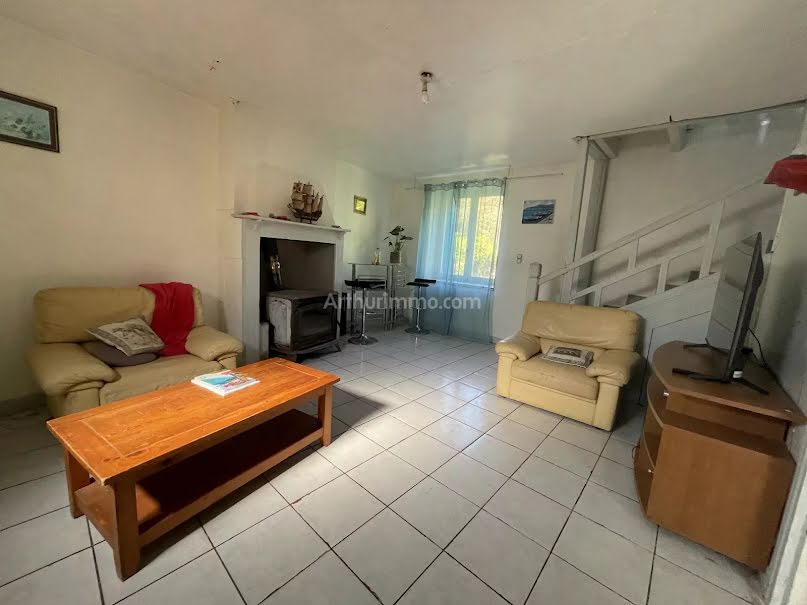 Vente maison 4 pièces 83 m² à Lanvaudan (56240), 96 000 €