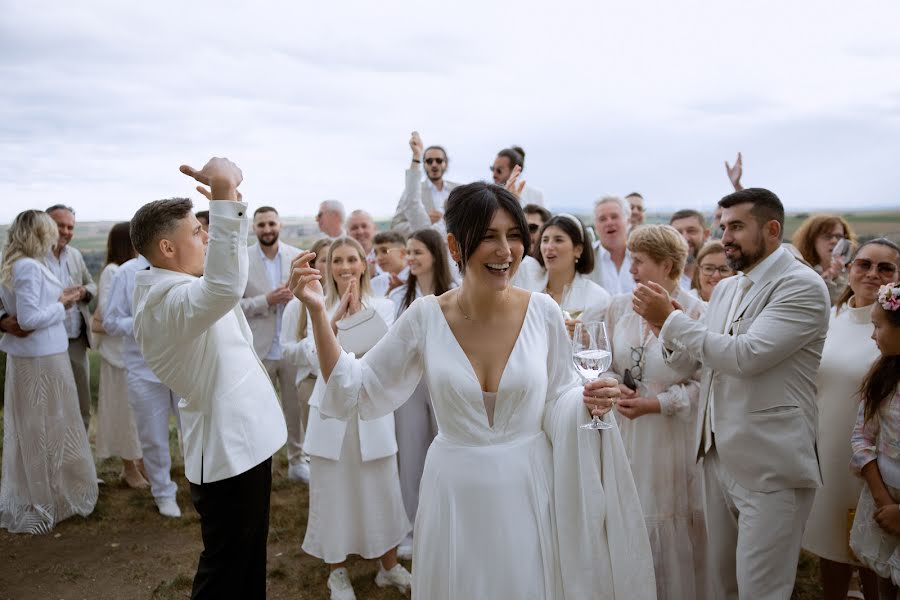 Fotógrafo de casamento Galina Bikowez (bikowez). Foto de 25 de outubro 2023