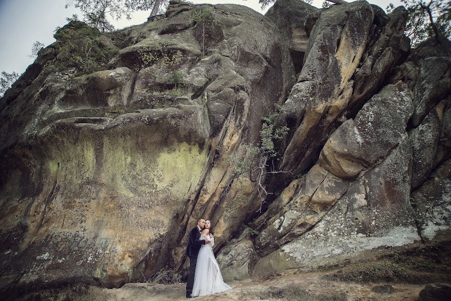 Fotógrafo de casamento Anzhela Timchenko (ashagst). Foto de 3 de dezembro 2019