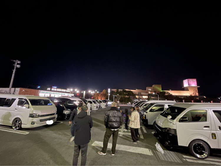 レジアスエースバンのオフ会・DIY・洗車・ゆかいな箱車たち・大分ハイエーサーに関するカスタム事例の投稿画像1枚目