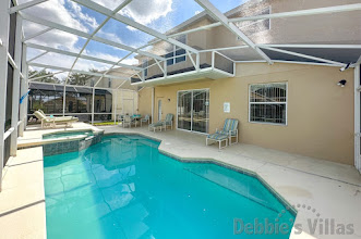 Private pool and spa at this West Haven vacation home in Davenport