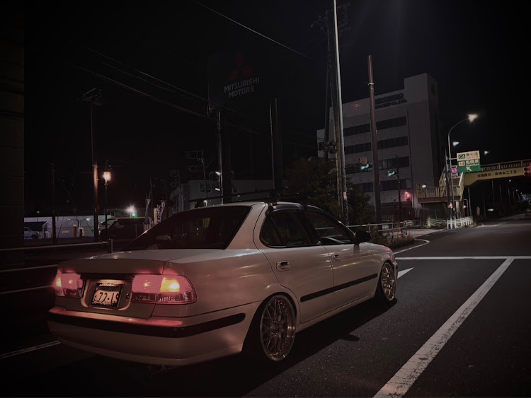 サニーのナンバーレスは正義・スムージングバンパー・FB15サニー・DIY・#生足に関するカスタム事例の投稿画像3枚目