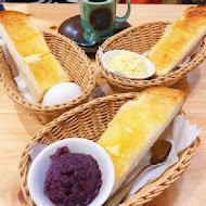 コメダ珈琲店 Komeda's Coffee