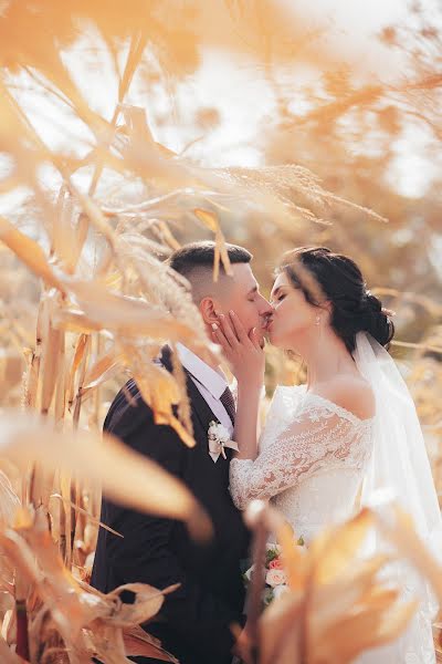 Fotógrafo de casamento Lena Zaryanova (zaryanova). Foto de 20 de outubro 2020