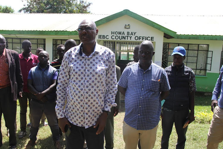 Homa Bay Senator candidate Kenneth Kambona at Homa Bay IEBC offices on May 30,2022