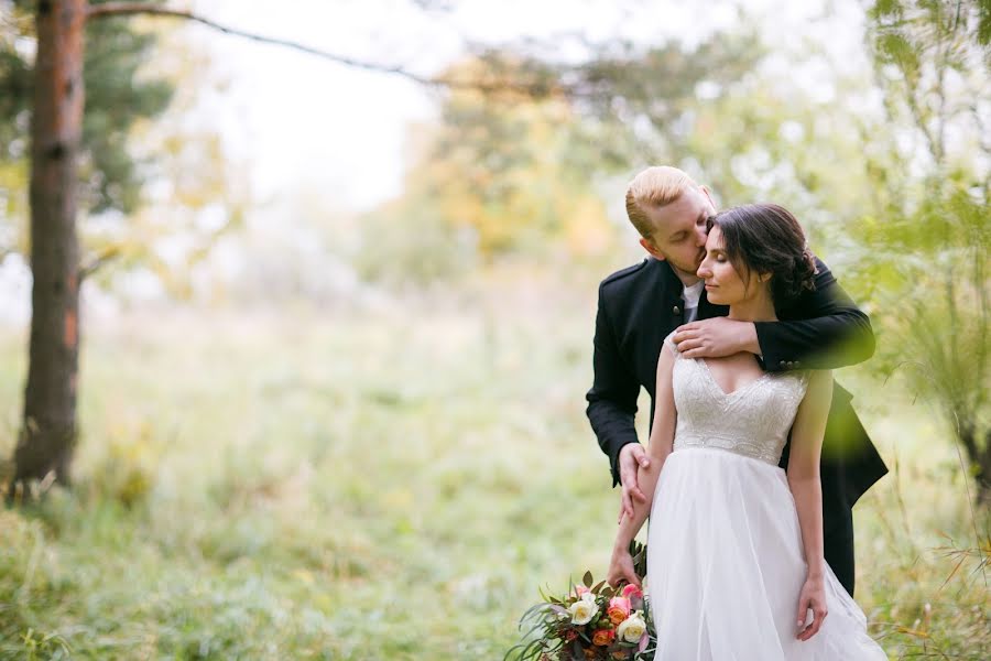 Fotógrafo de casamento Kseniya Shabanova (snajpersha). Foto de 6 de novembro 2016