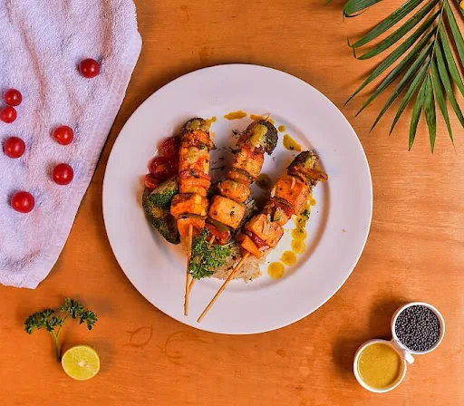 Grilled Cottage Cheese Skewers With Mustard Sauce With Rice