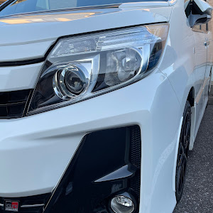 ノア ZRR80W