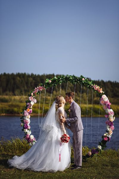 Wedding photographer Olga Sova (olgasova). Photo of 20 November 2018