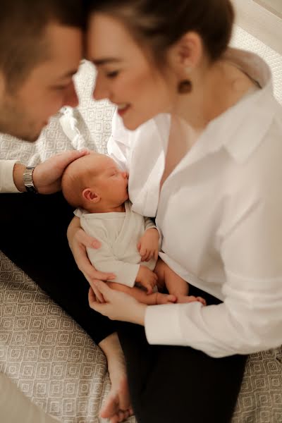 Fotógrafo de casamento Irina Rodina (irinarodina). Foto de 17 de março 2022