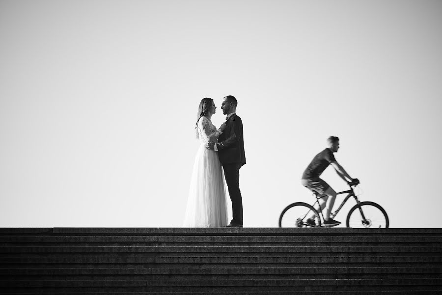 Wedding photographer Paweł Tusiński (artiso). Photo of 24 February 2022