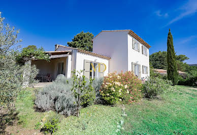 Villa with pool and terrace 4